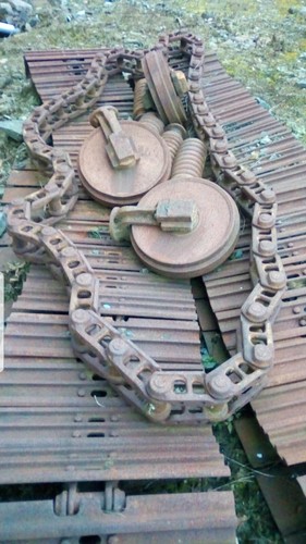Hitachi tracks and chains